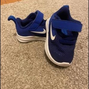 EUC size 3c Nike shoes.